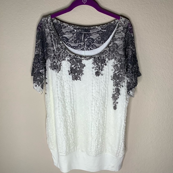 Maurices Tops - Maurice’s SS Scoop Neck Top XL Black/White